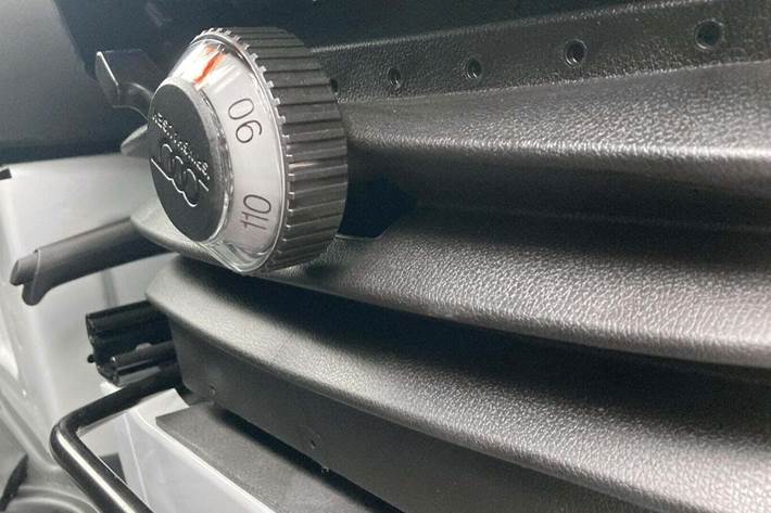 Hvid Mercedes Sprinter 317 fra 2024