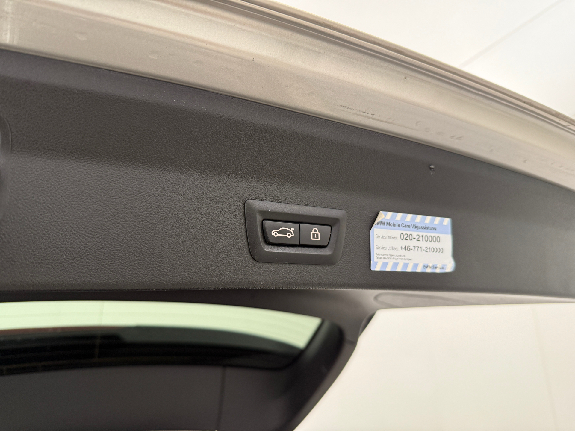 Beige BMW iX3 fra 2021