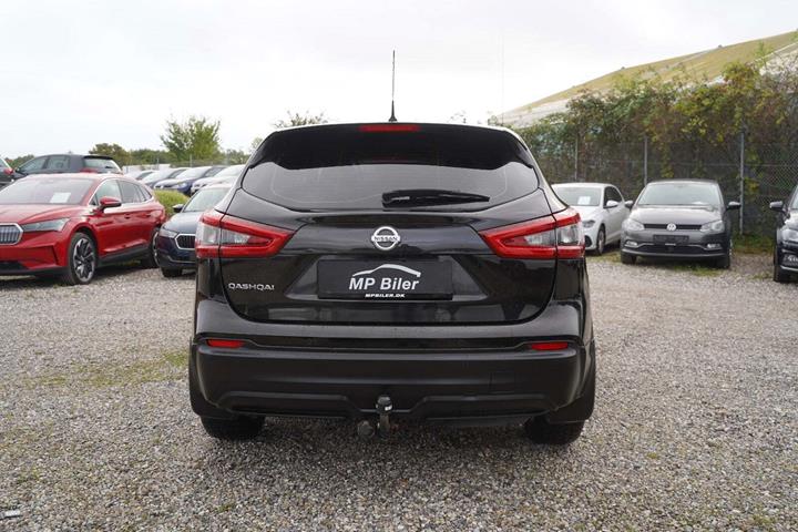 Sort Nissan Qashqai fra 2019