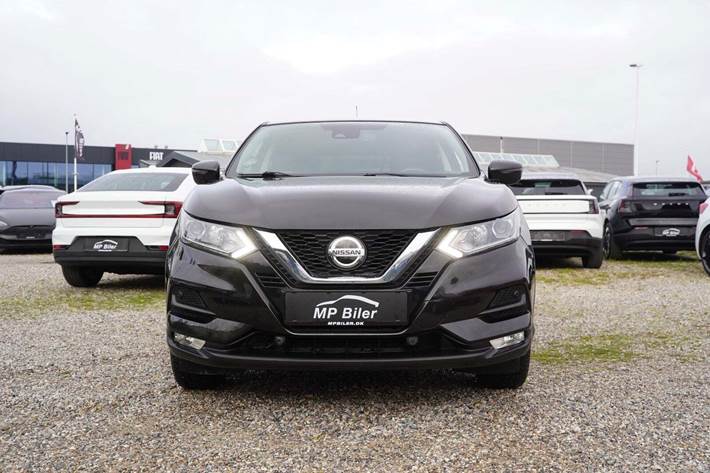 Sort Nissan Qashqai fra 2019