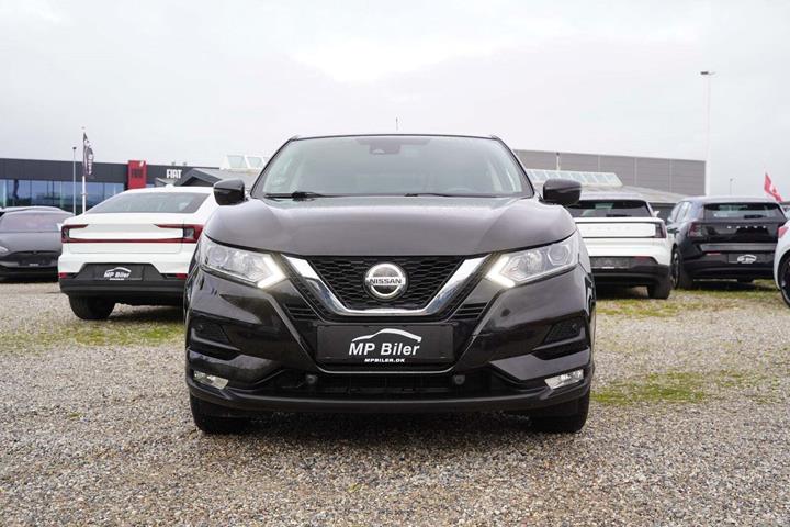 Sort Nissan Qashqai fra 2019