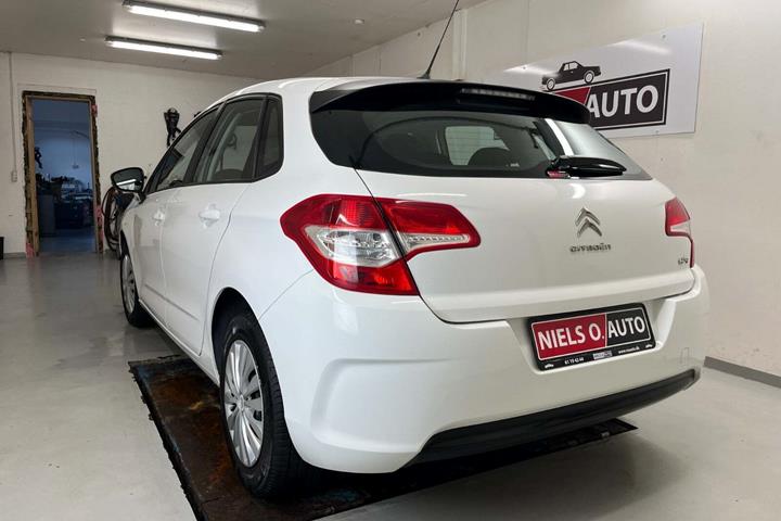 Hvid Citroën C4 fra 2015