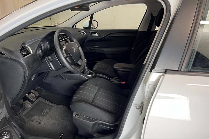 Hvid Citroën C4 fra 2015