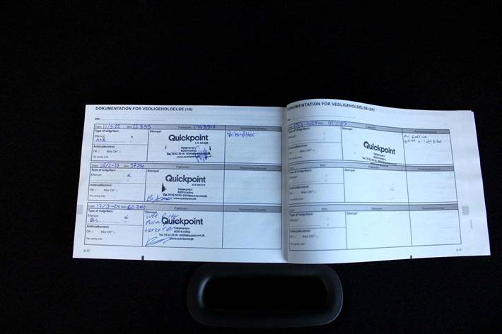 Grå Renault Captur fra 2020