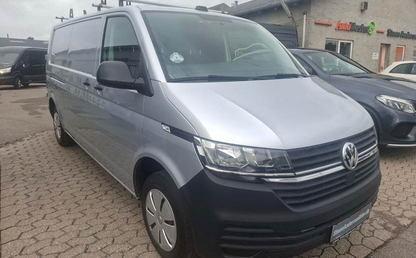 VW Transporter 2,0 TDi 150 Kassevogn DSG lang