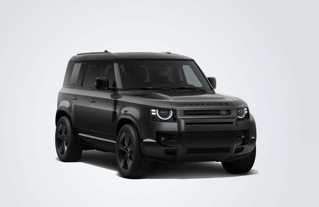 Grå Land Rover Defender 110 fra 2025 set udefra