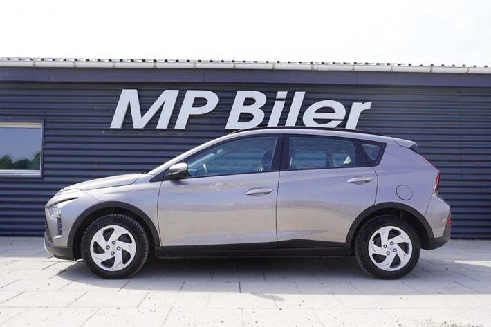 Grå Hyundai Bayon fra 2022