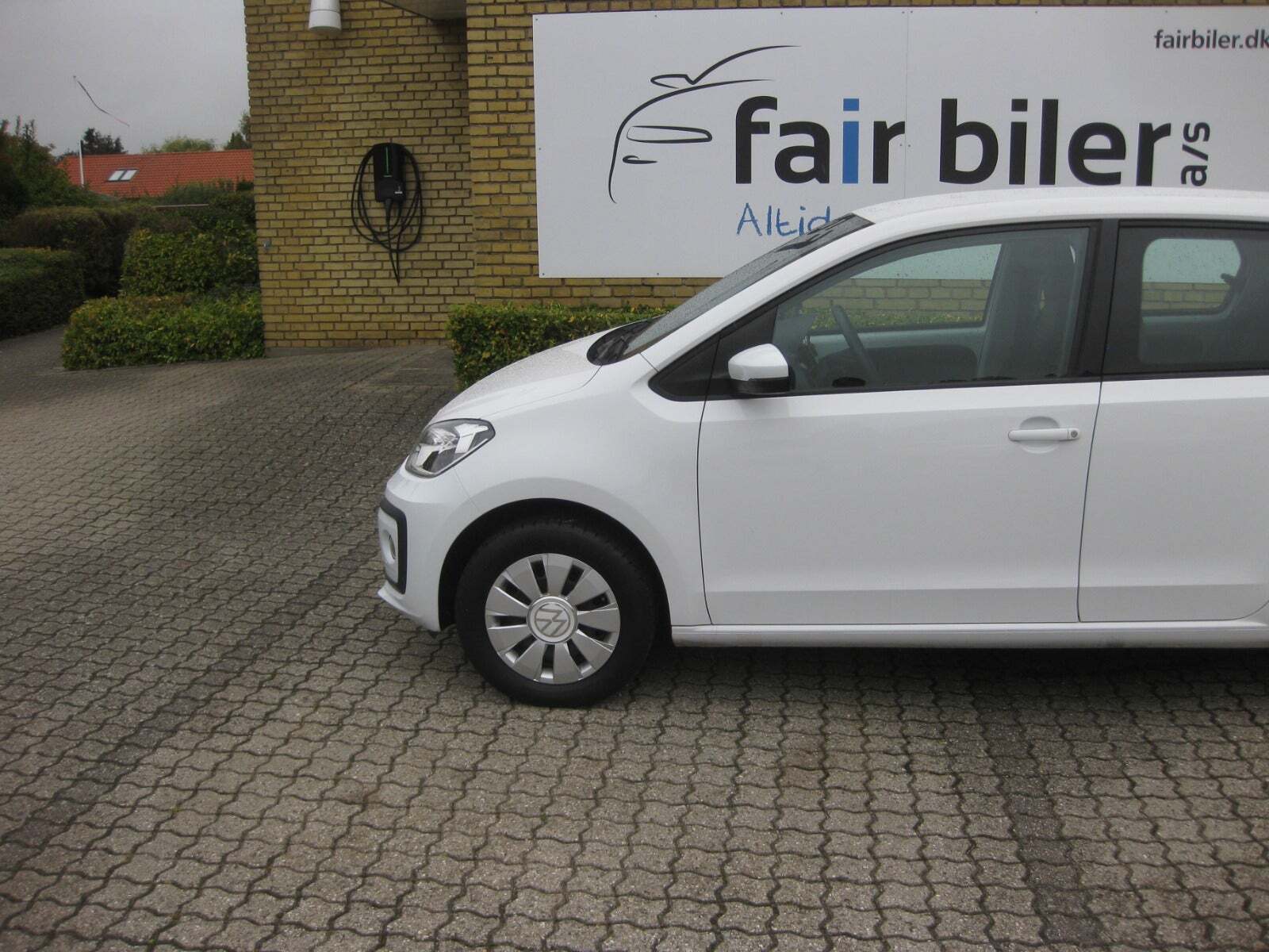 Hvid VW UP! fra 2021