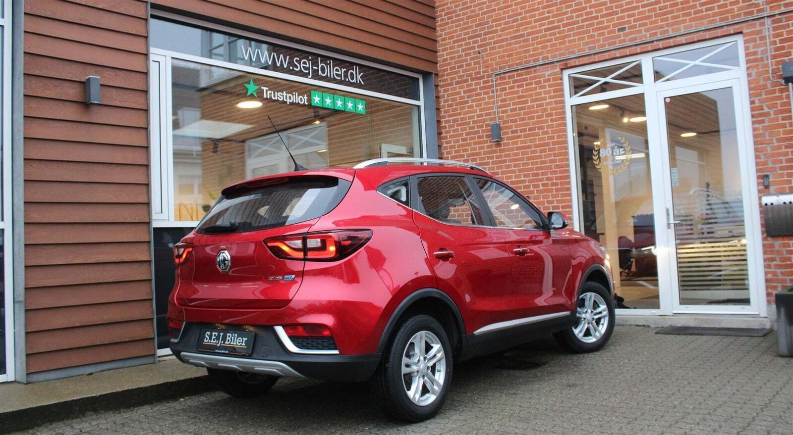 Rød MG ZS fra 2020