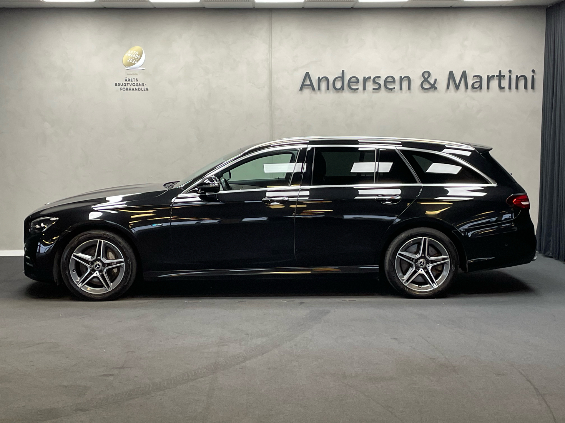 Mercedes E300 de 2,0 T Plugin-hybrid AMG Premium 9G-Tronic 313HK Stc 9g Aut.