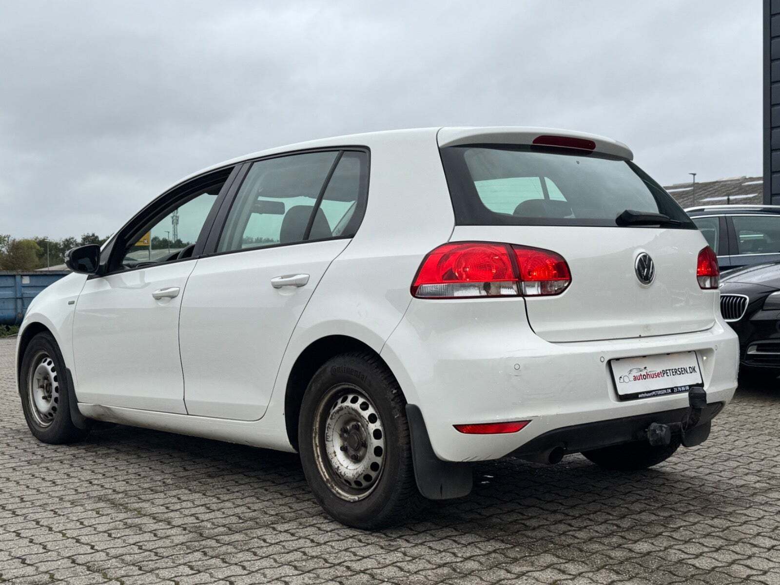 Hvid VW Golf VI fra 2012