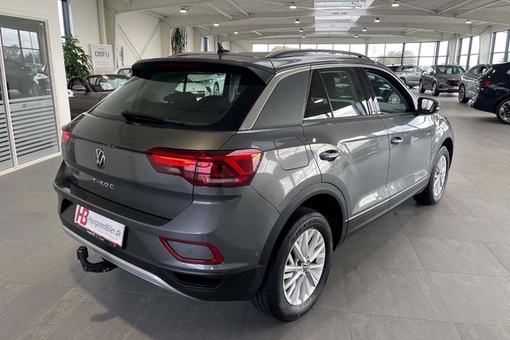 Grå VW T-Roc fra 2022
