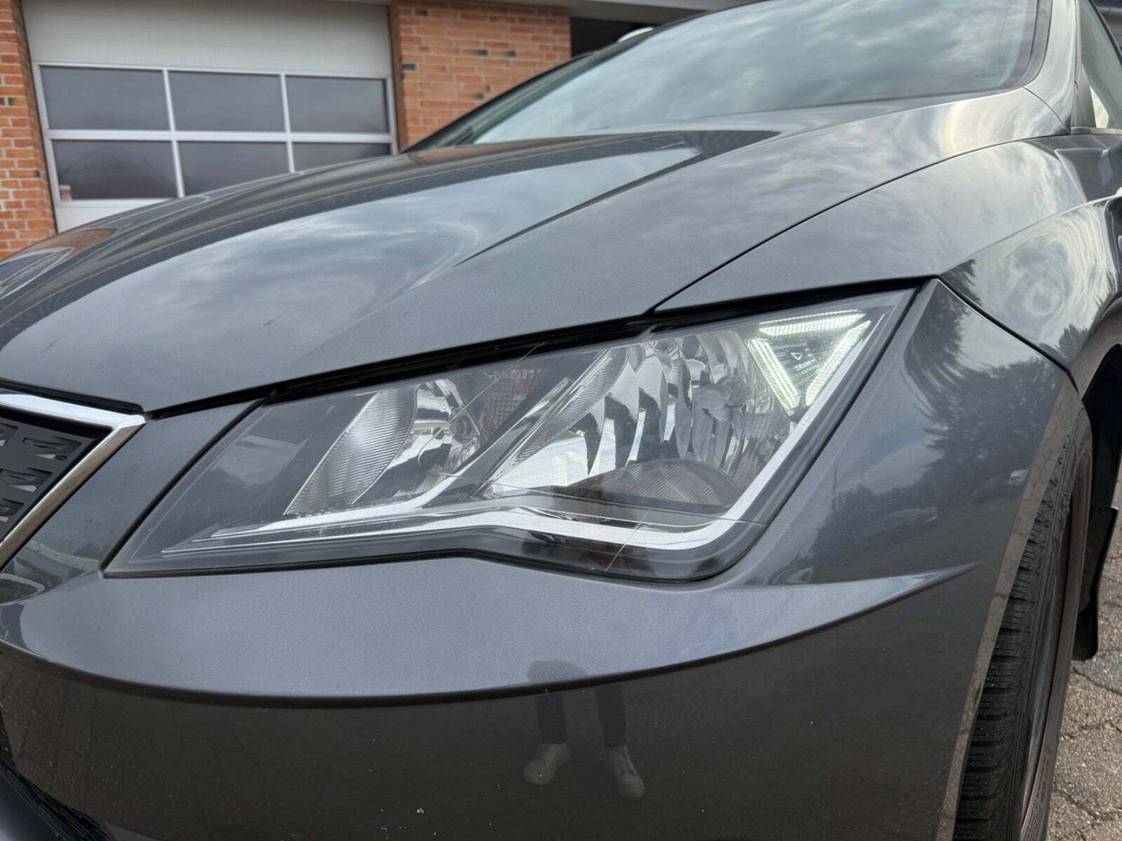 Grå Seat Leon fra 2018