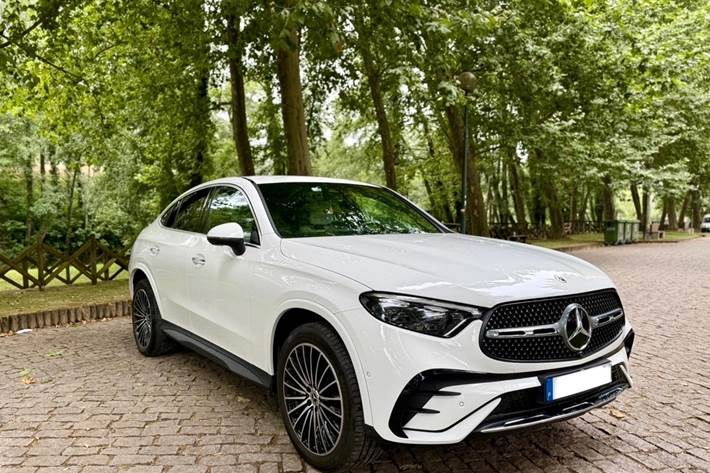 Hvid Mercedes CLC180 fra 2024