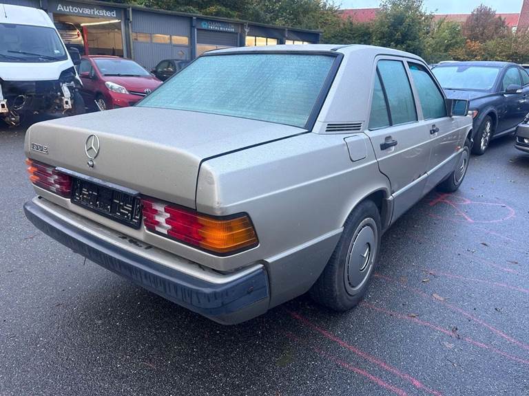 Mercedes 190 E 1,8 Sportline aut.