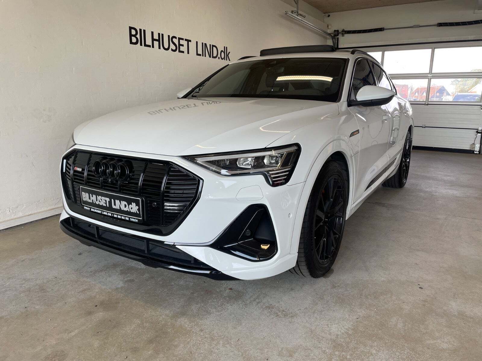 Audi e-tron 55 S-line Sportback quattro