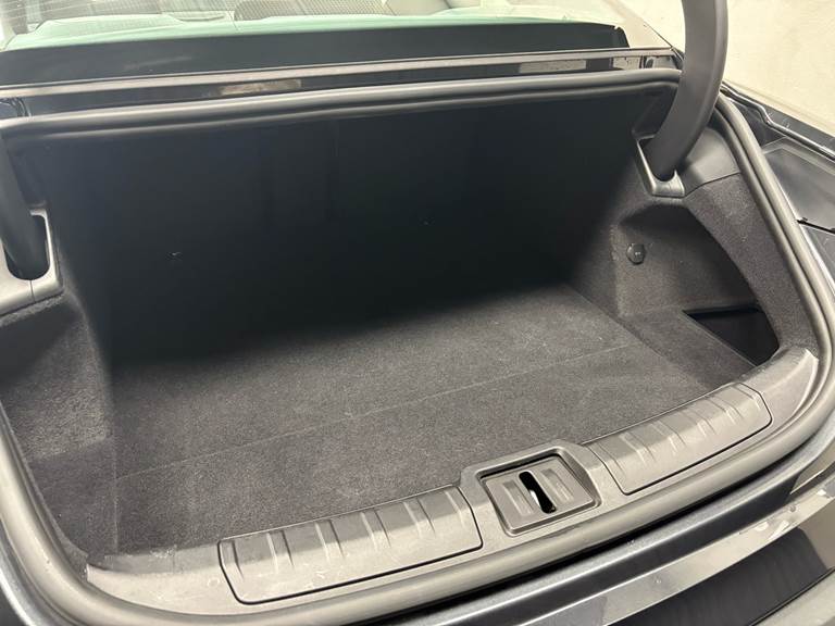 Porsche Taycan EL 326HK 4d Trinl. Gear