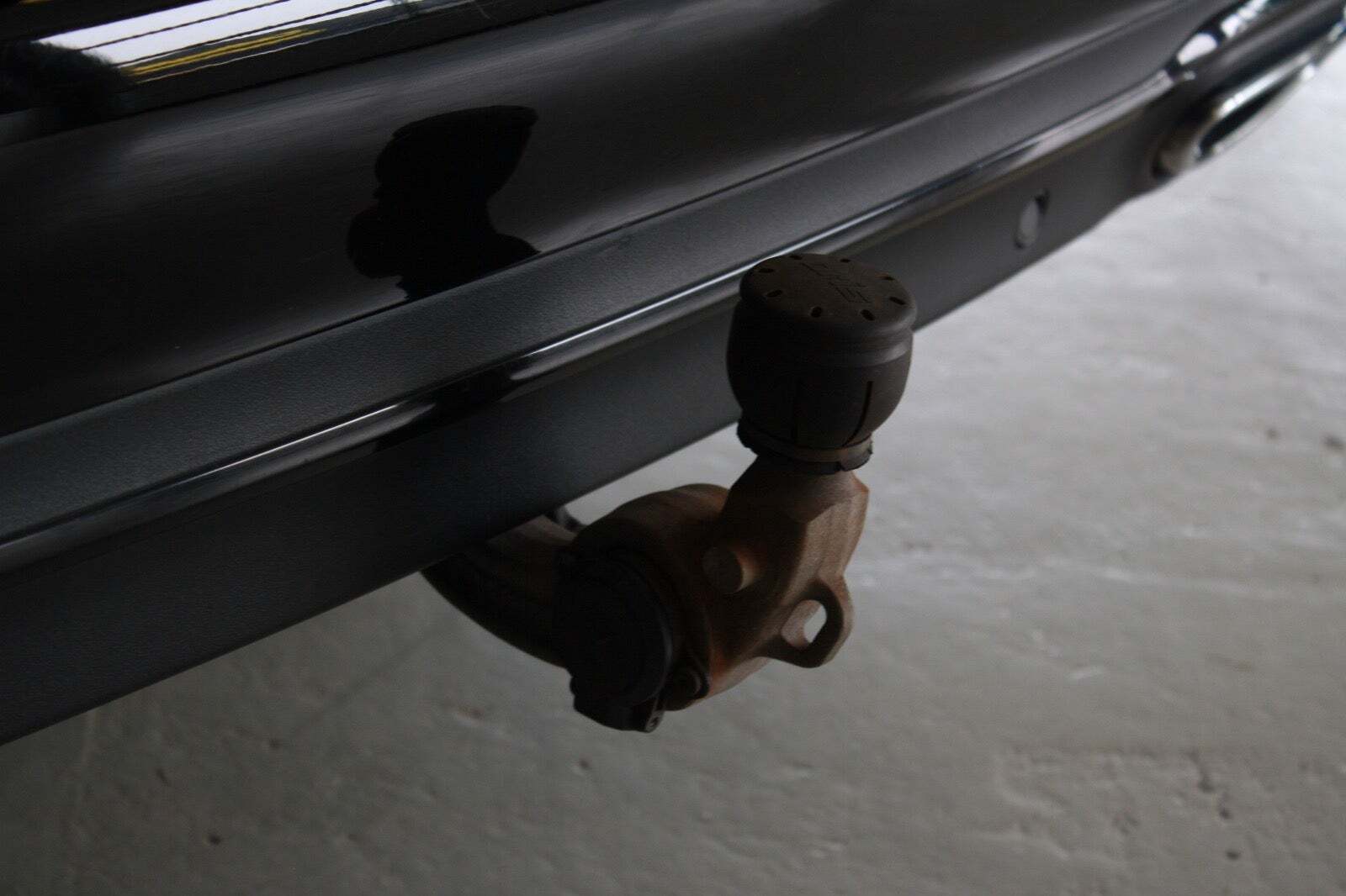 Sort Mercedes E220 d fra 2018