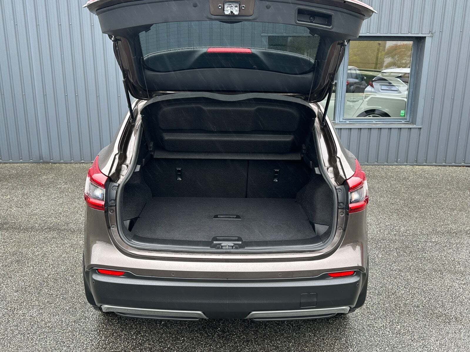 Brun Nissan Qashqai fra 2020