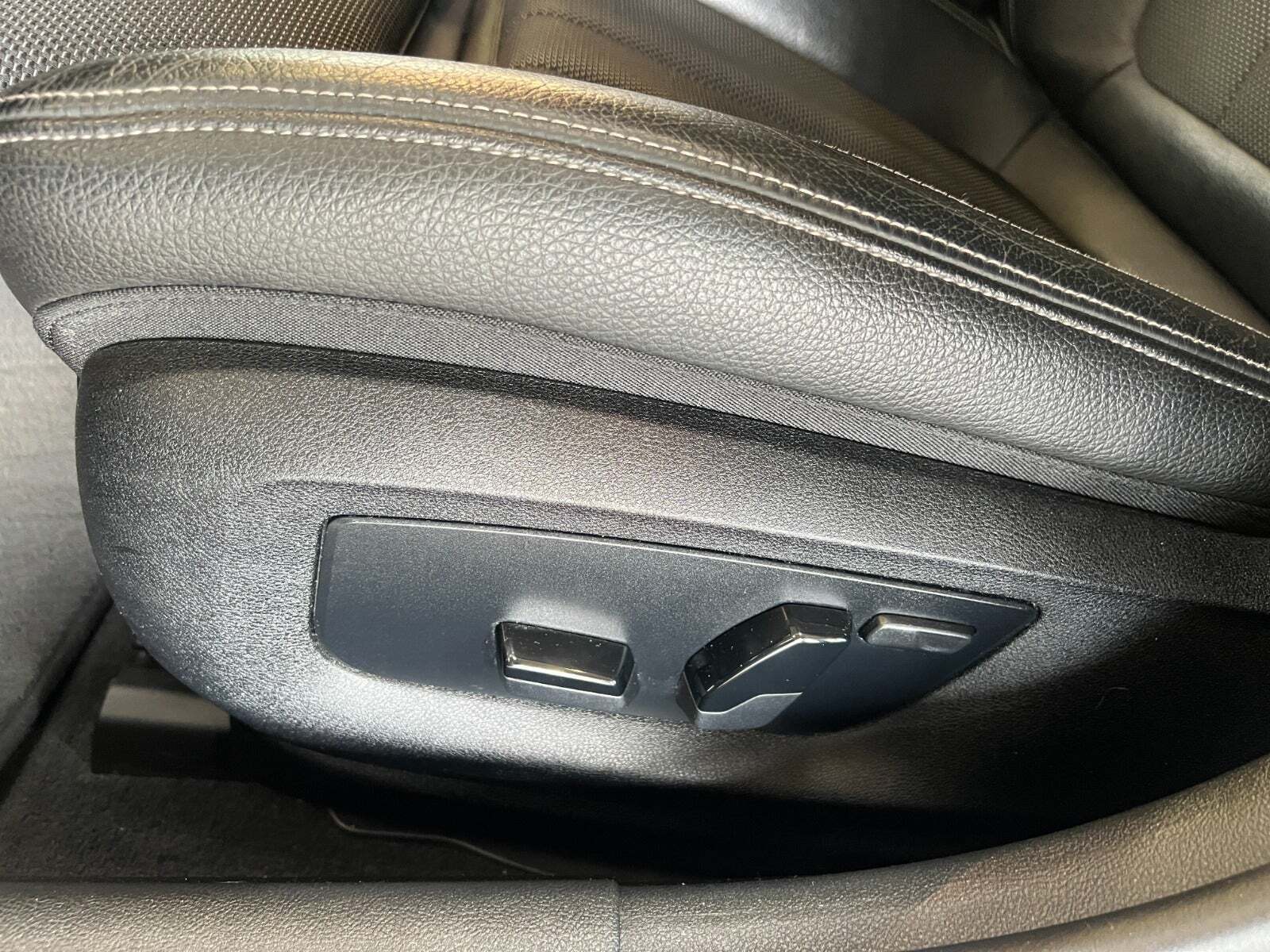 Grå BMW 520d fra 2018