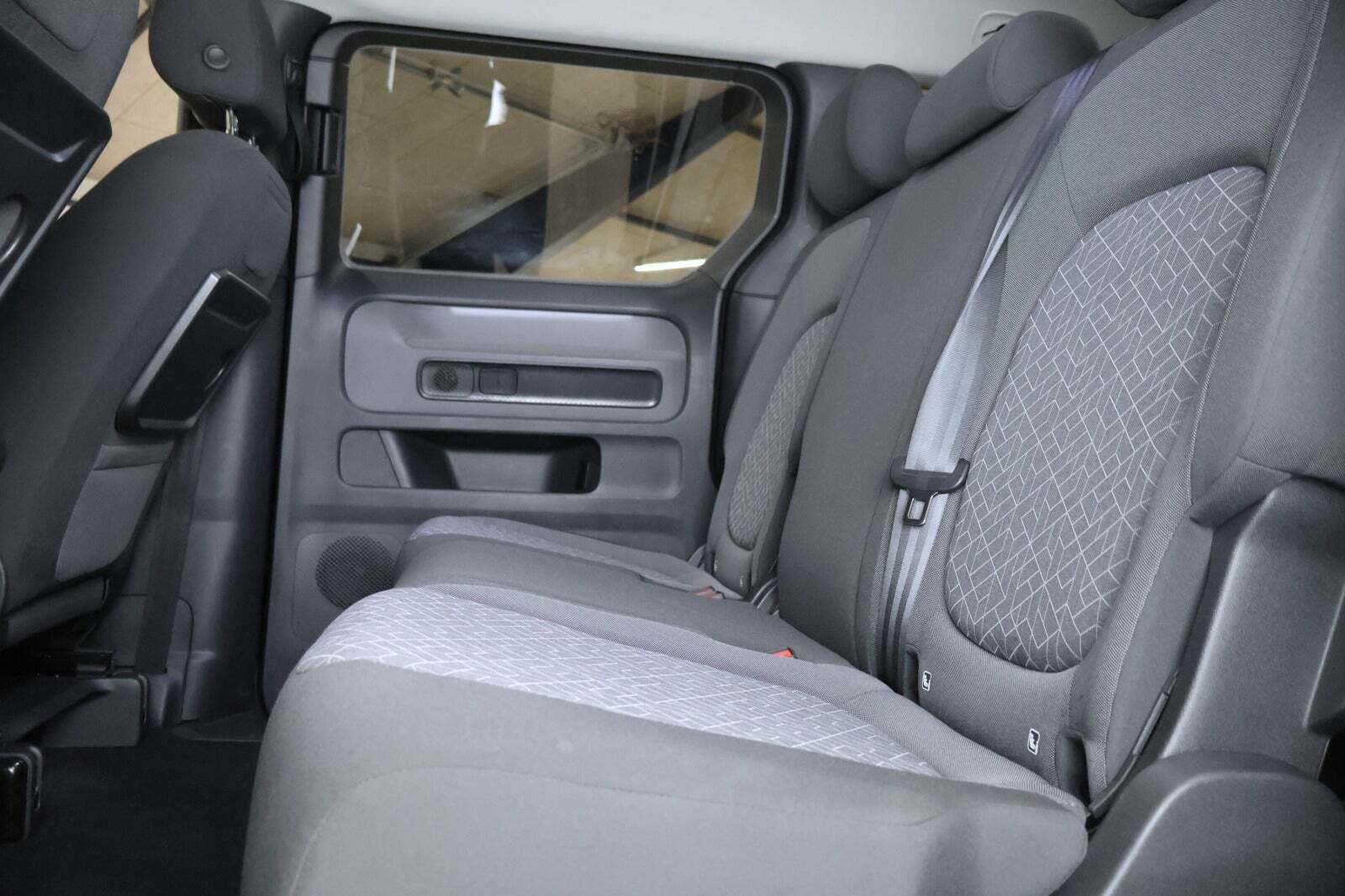 VW ID.Buzz 77 Life SWB