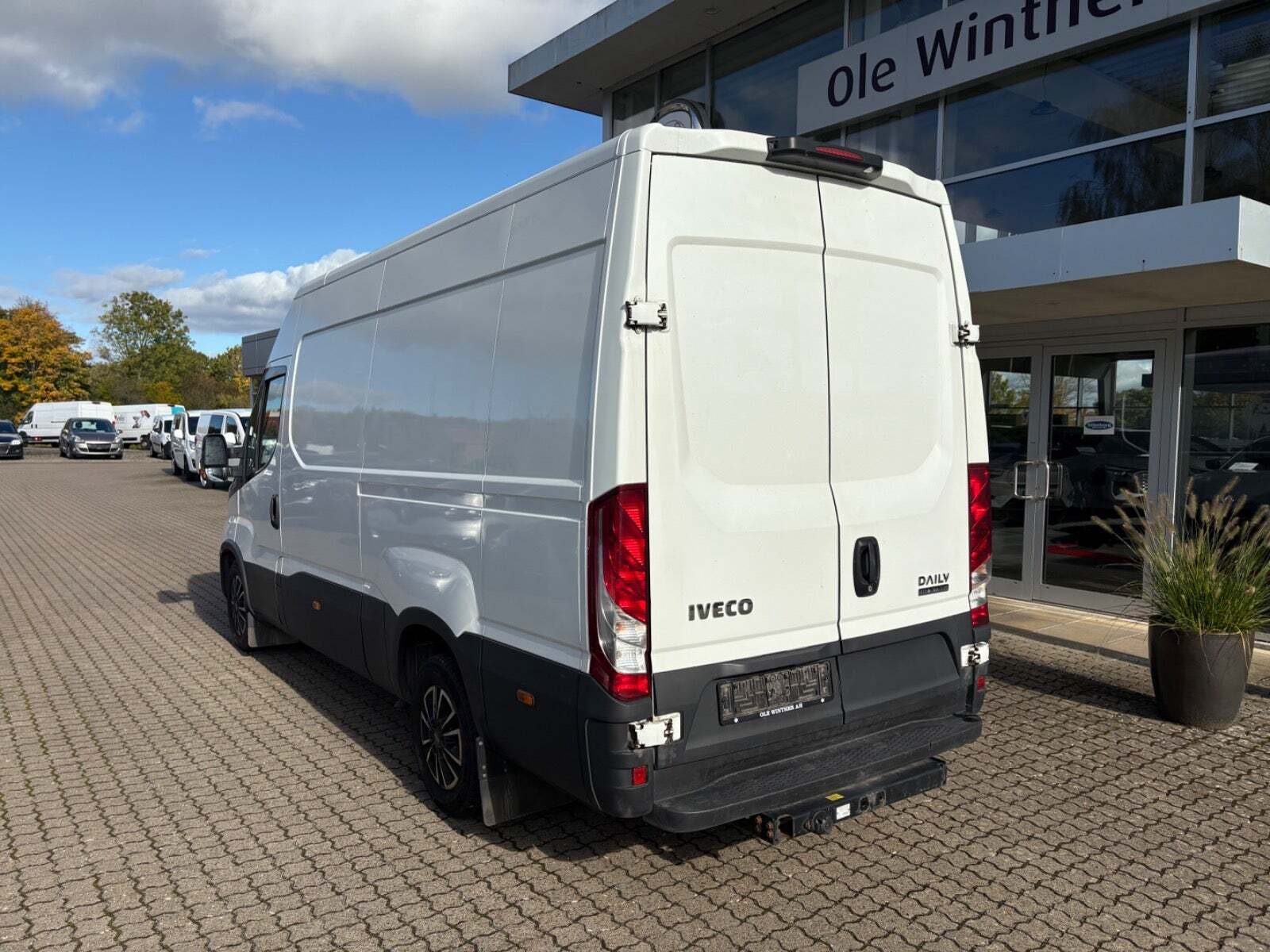 Iveco Daily 2,3 35S16 12m³ Van AG8