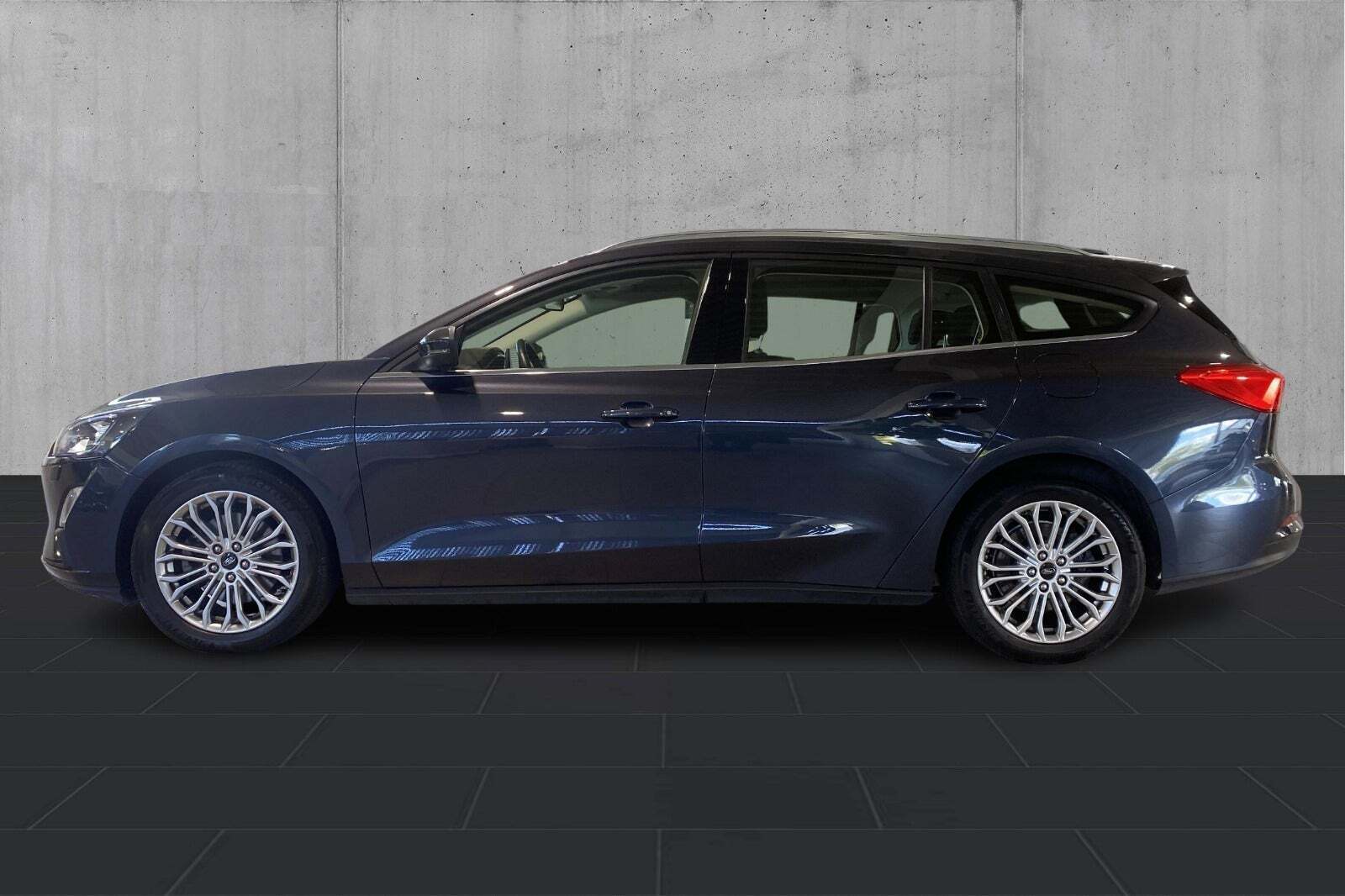 Ford Focus 1,0 EcoBoost mHEV Active stc.