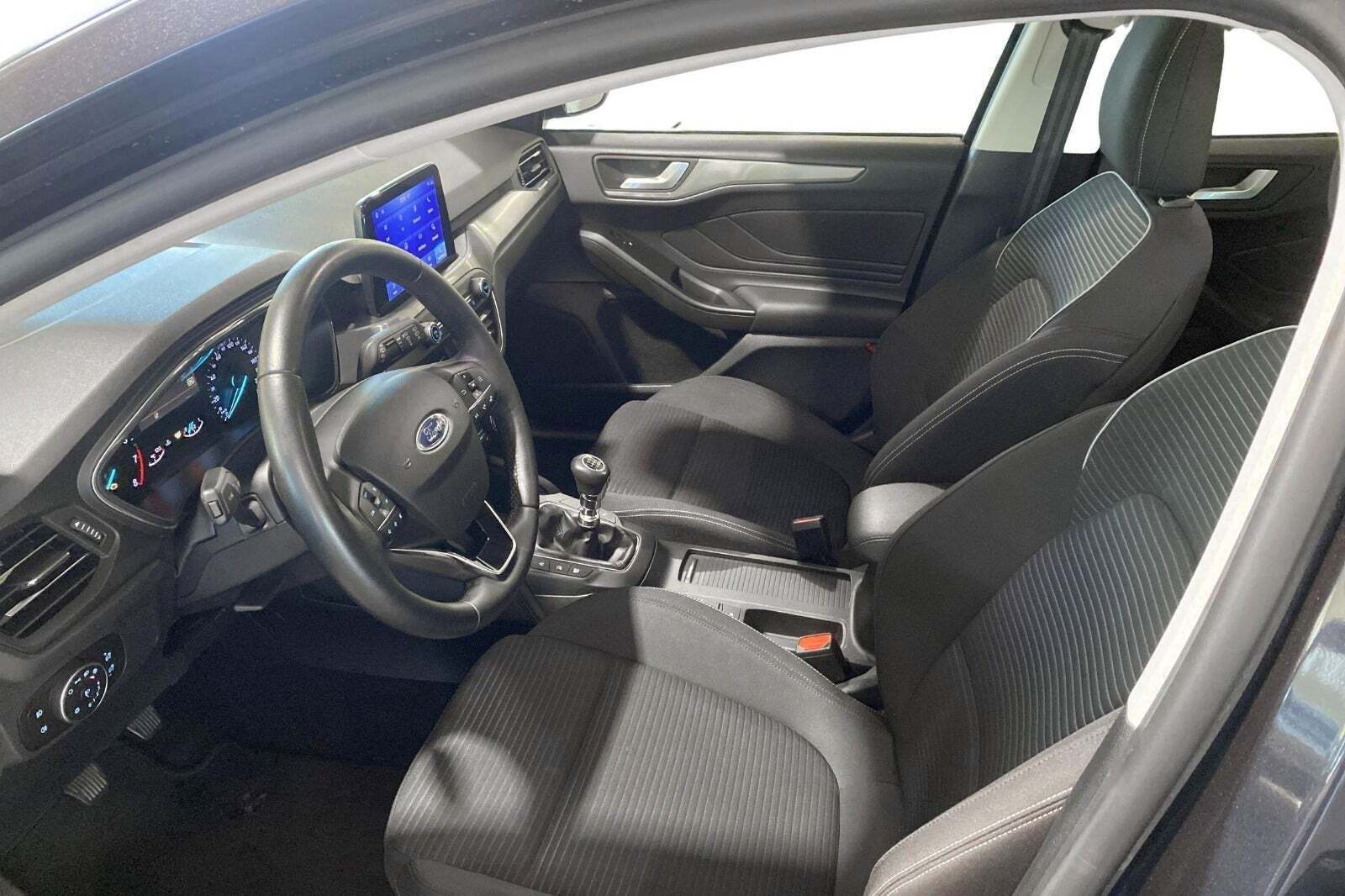 Ford Focus 1,0 EcoBoost mHEV Active stc.