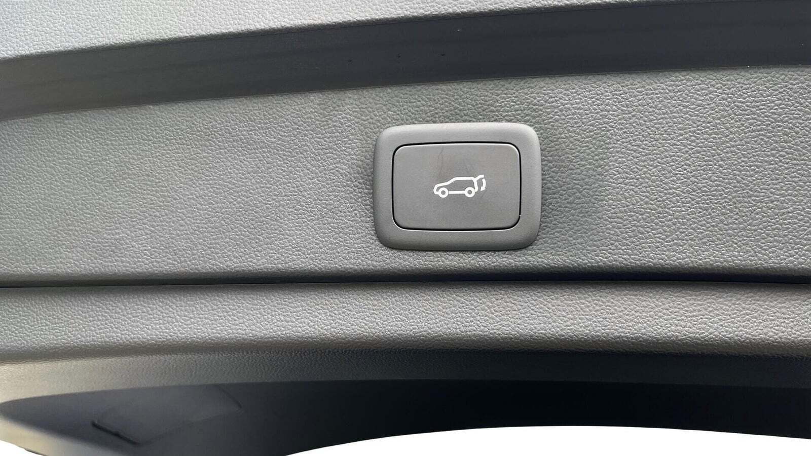 Blå MG Marvel R fra 2024