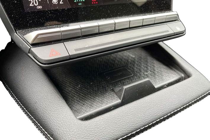 Hvid Renault Megane E-Tech fra 2023