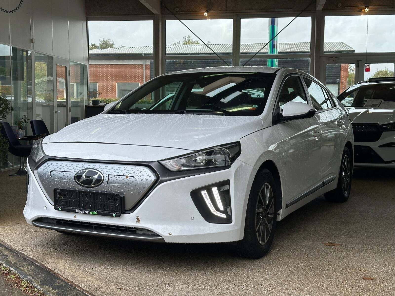 Hyundai Ioniq 40 EV Trend