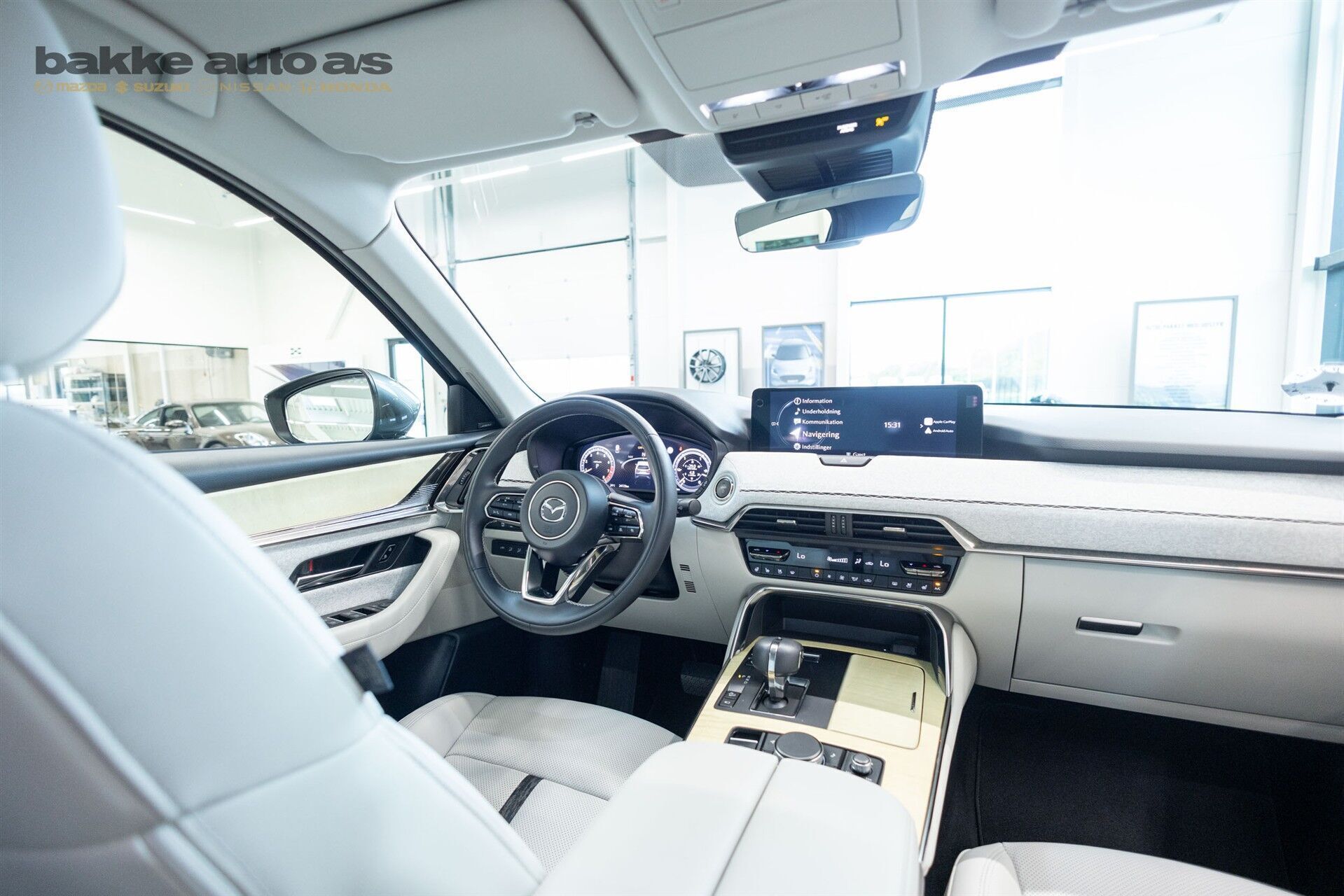 Hvid Mazda CX-60 fra 2024