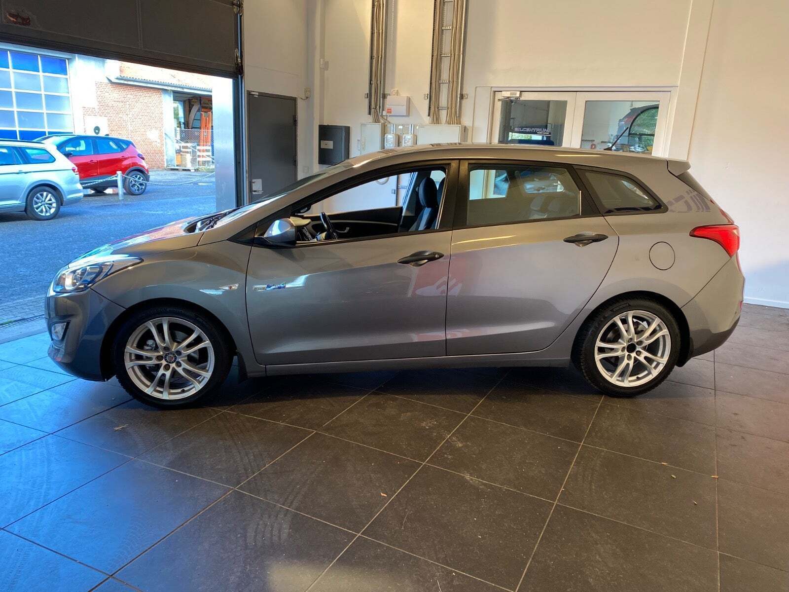 Hyundai i30 1,6 GDi XTR CW Eco