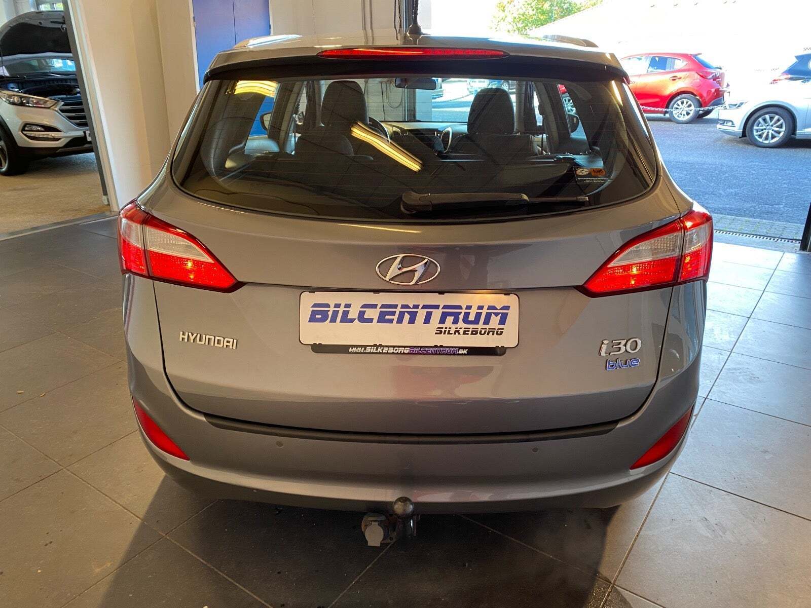 Grå Hyundai i30 fra 2014