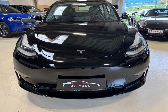 undefined Tesla Model 3 fra 2020