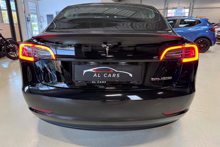 undefined Tesla Model 3 fra 2020