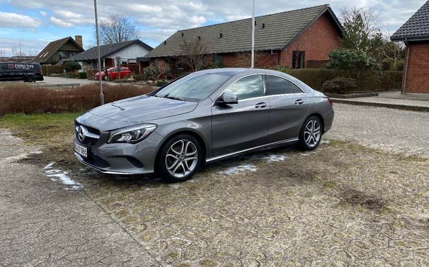 Mercedes CLA200