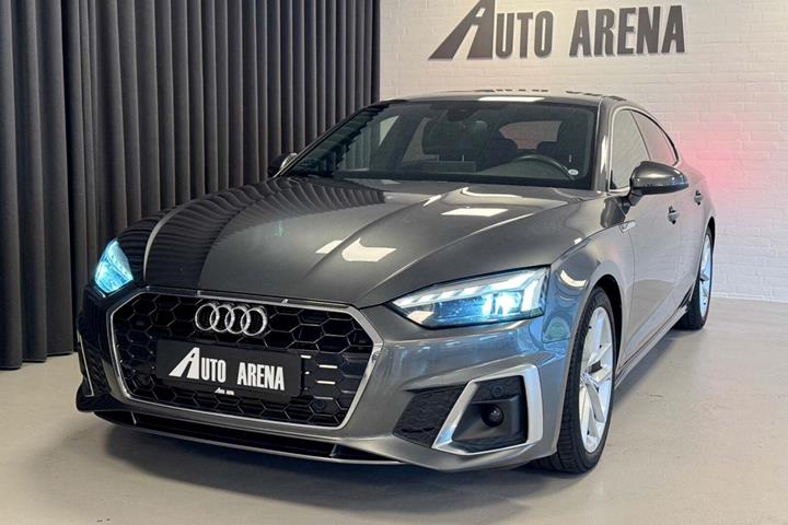 Grå Audi A5 fra 2021