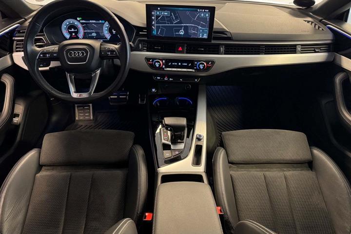 Grå Audi A5 fra 2021