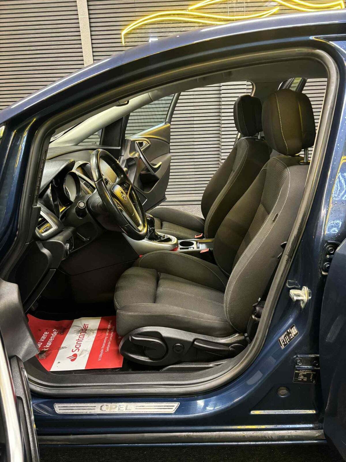 Opel Astra 1,6 T 180 Sport