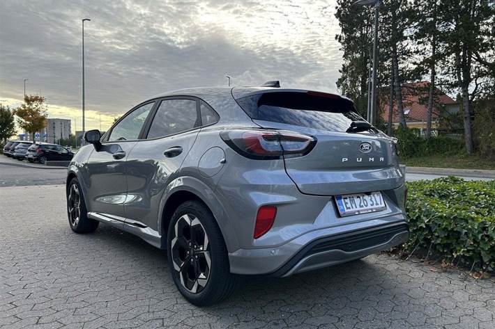 Grå Ford Puma fra 2025
