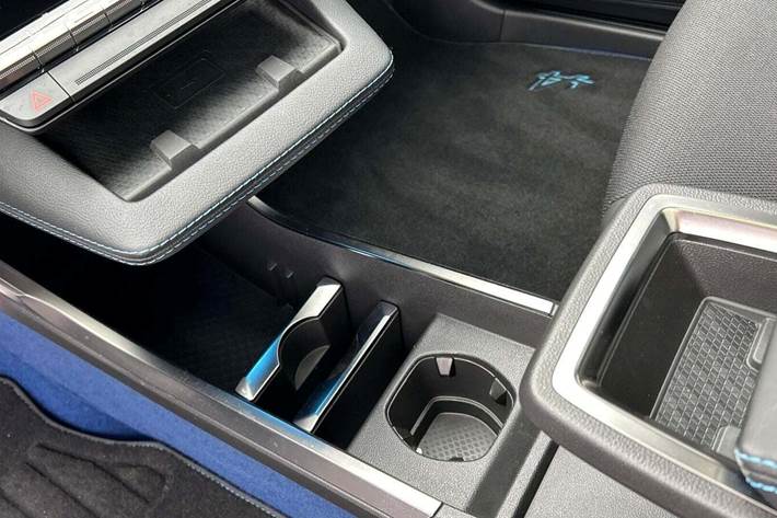 Hvid Renault Scenic E-Tech fra 2024