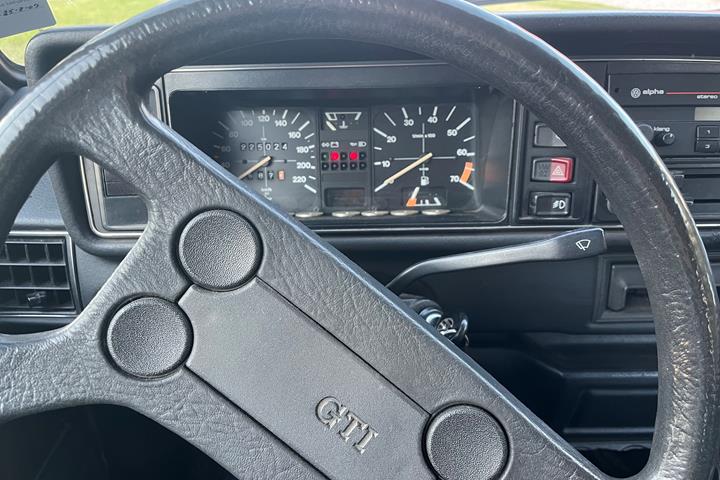 Rød VW Golf I fra 1986