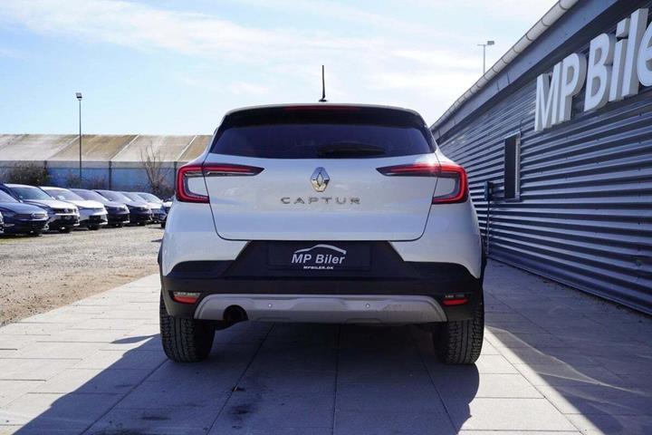 Hvid Renault Captur fra 2021