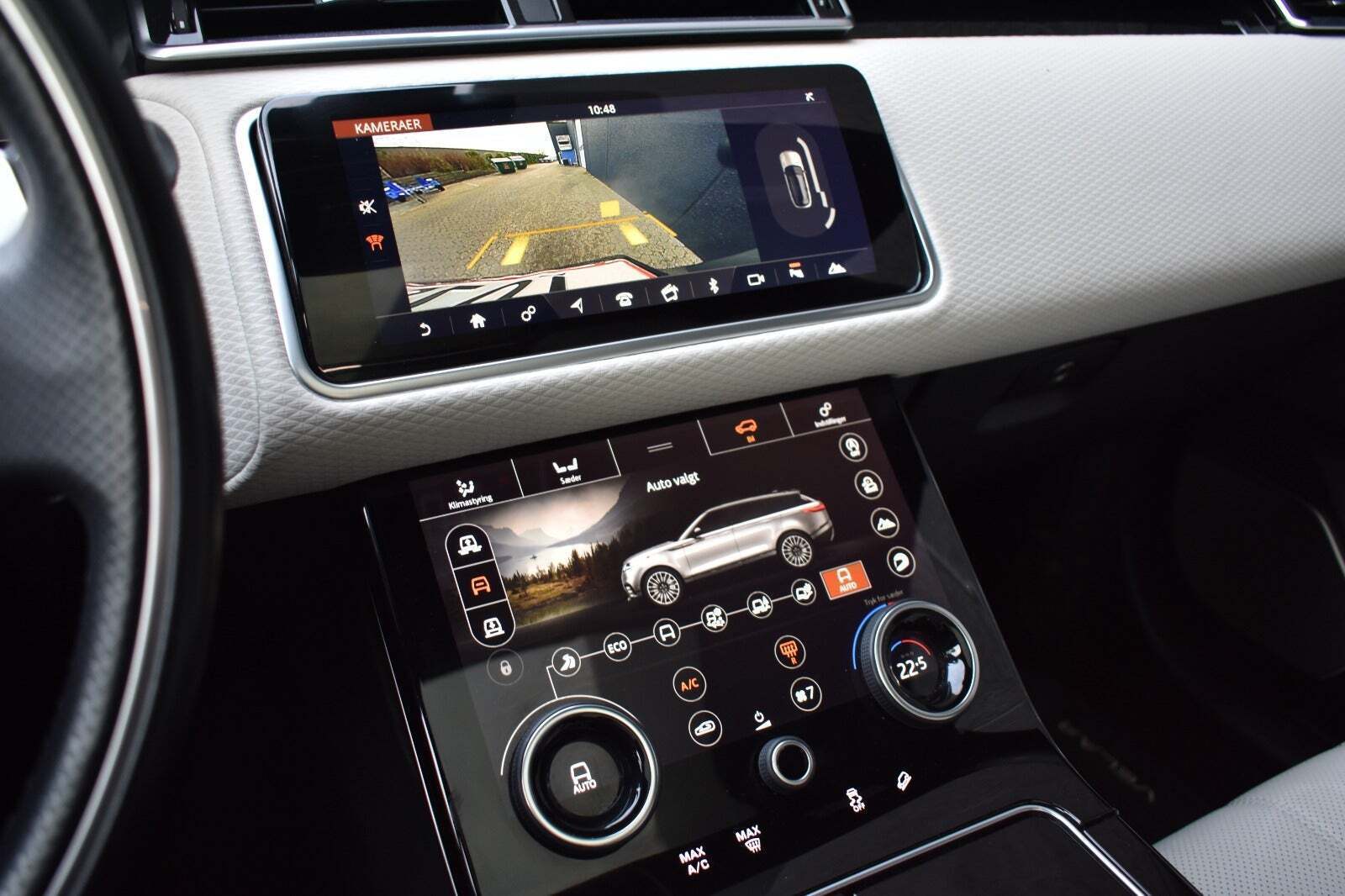 Grå Land Rover Range Rover Velar fra 2018