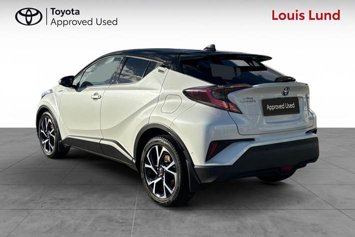 Hvid Toyota C-HR fra 2019
