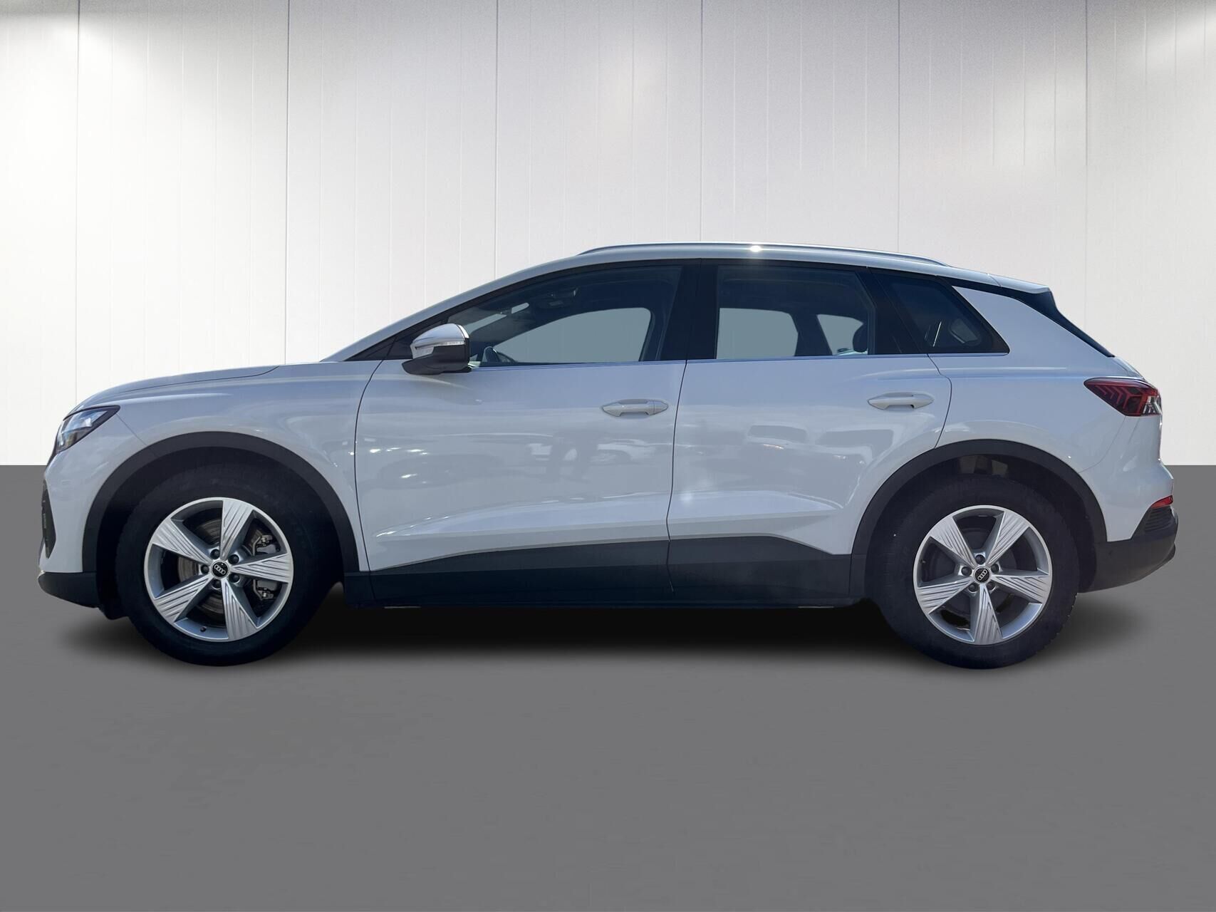 Audi Q4 45 E-tron Attitude Quattro 265HK 5d Aut.