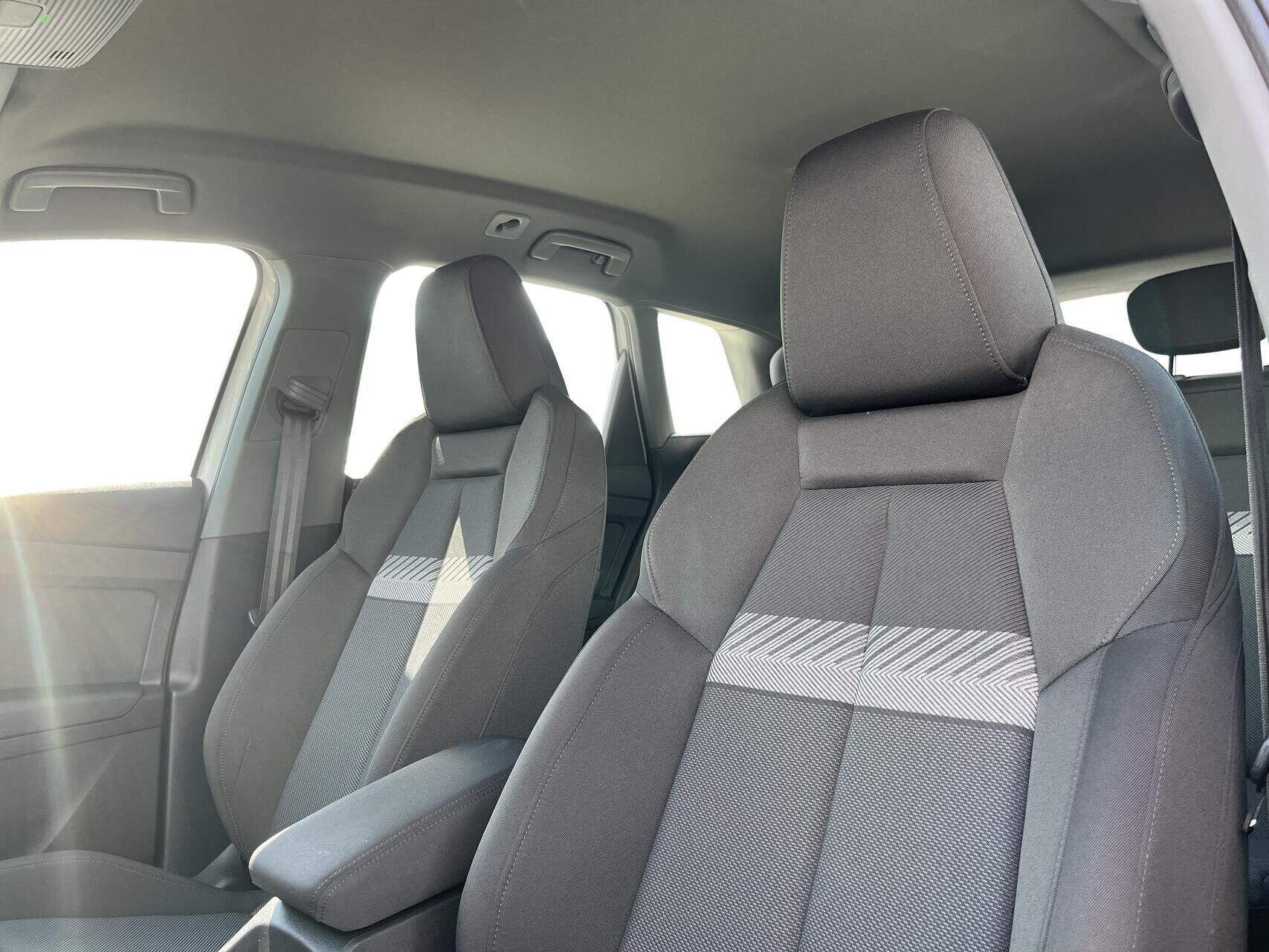 Hvid Audi Q4 fra 2022