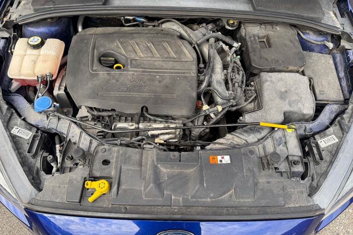 Blå Ford Focus fra 2016