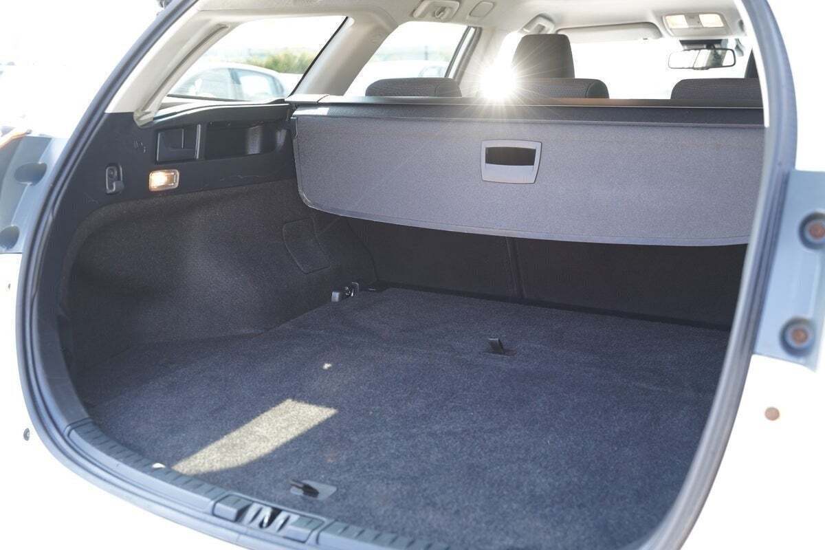 Hvid Toyota Auris fra 2016